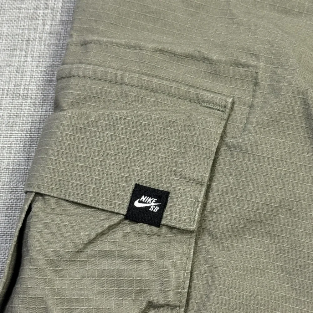 Nike SB Ripstop Skate Cargo Shorts Mens 34 Olive Green Skateboarding 9